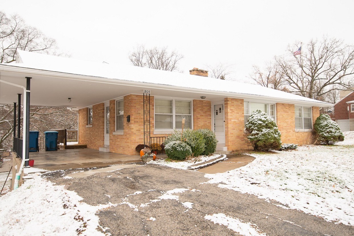1805 Stadium Blvd, Jefferson City, MO 65109 House Rental in Jefferson