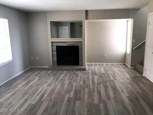 Foto del edificio - 1645 W Baseline Rd