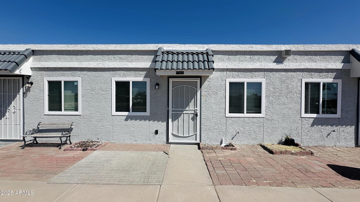 Foto principal - 1548 E 26th Ln