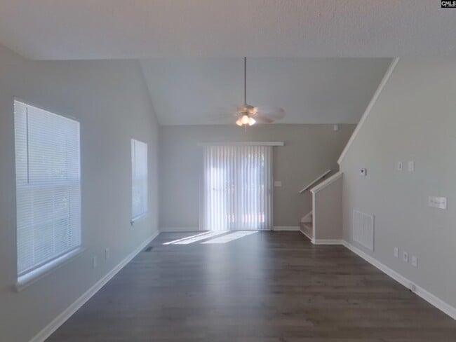 Building Photo - 101 N Trace Ln