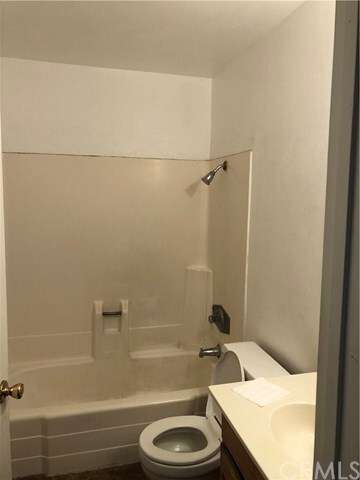 Foto del edificio - 23228 Orange Ave
