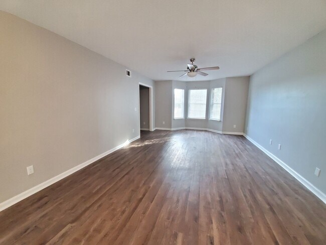 Foto del edificio - 453 Brannen Drive #7
