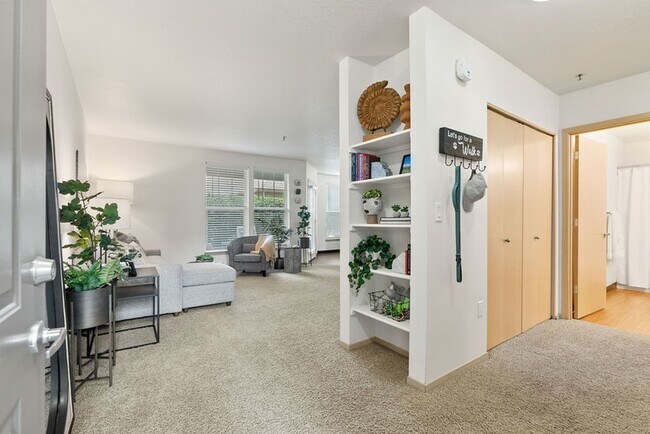 Almacenaje de concepto abierto - Sterling Heights