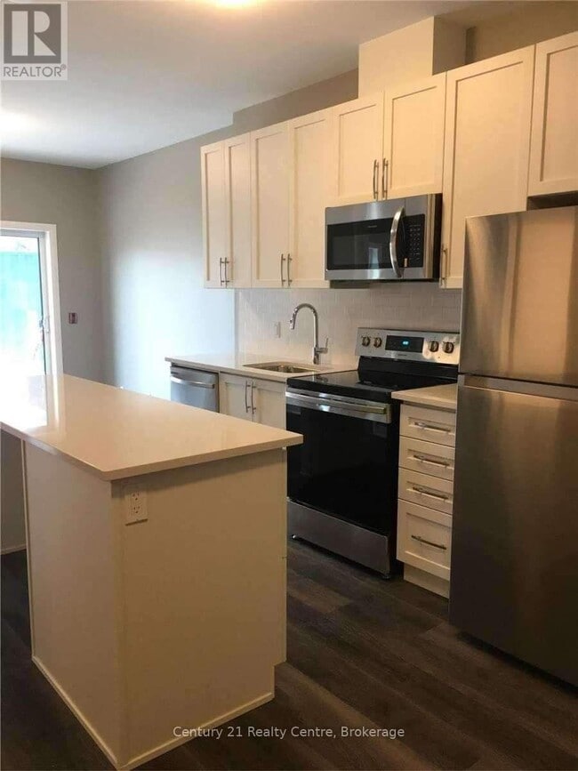 Building Photo - 102 Grovewood Common