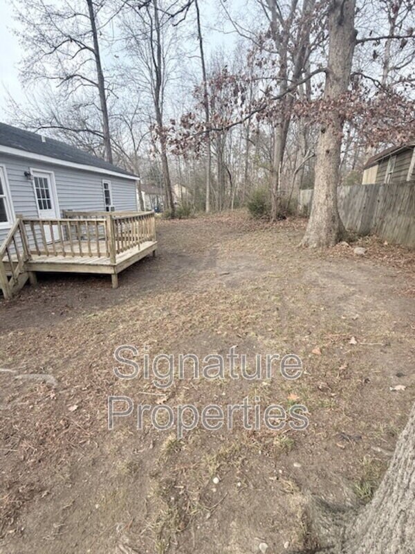 Foto del edificio - 4501 Bridgewood Rd