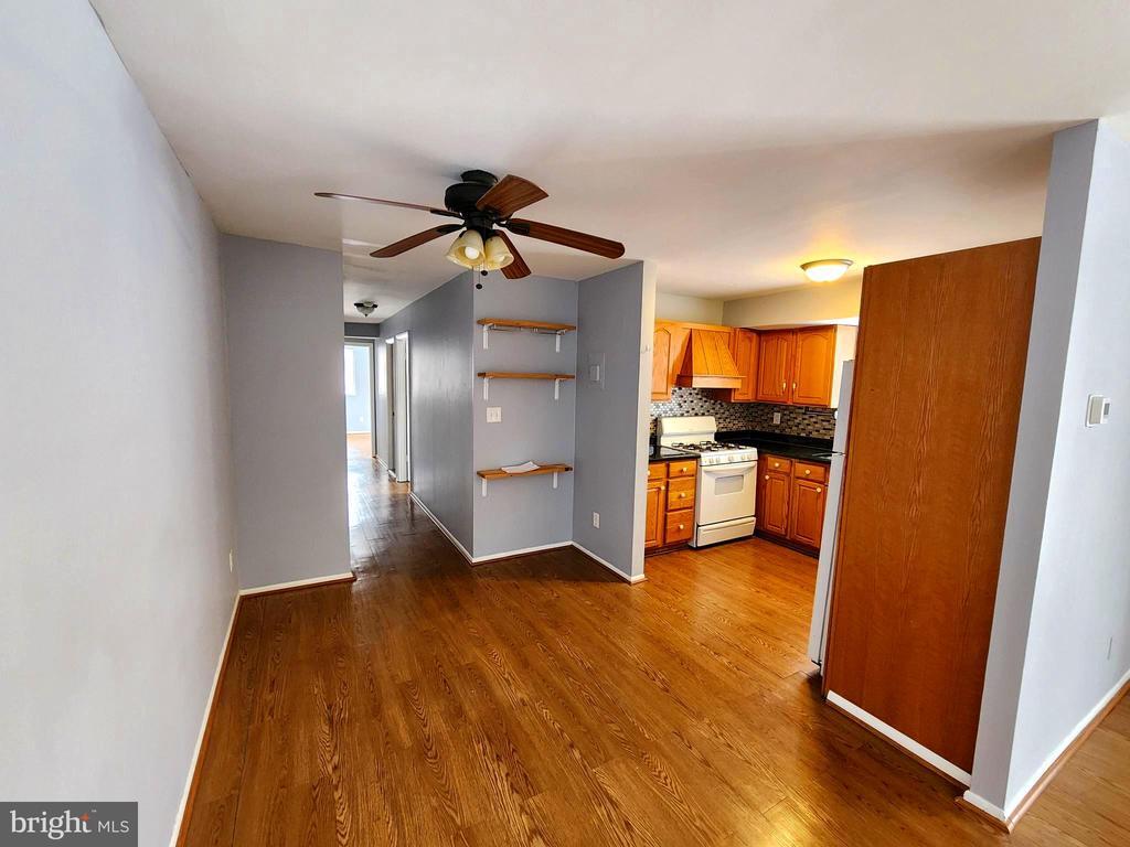 12011F Tarragon Rd Unit F, Reisterstown, MD 21136 Room for Rent in