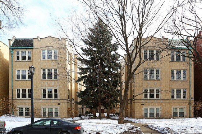 Foto del edificio - 818-20 Forest Ave.