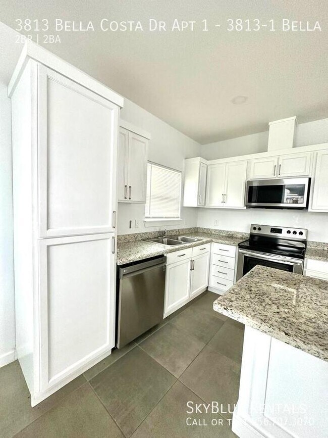 Building Photo - 3813 Bella Costa, 3813-1 Bella Costa