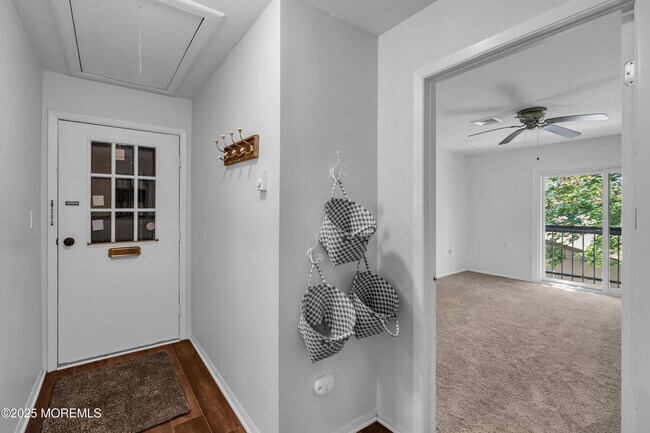 Foto del edificio - 25 Claremont Ct