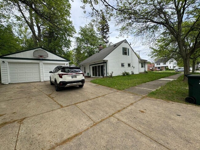 Foto del edificio - Beautiful Home in the Heart of Cleveland H...