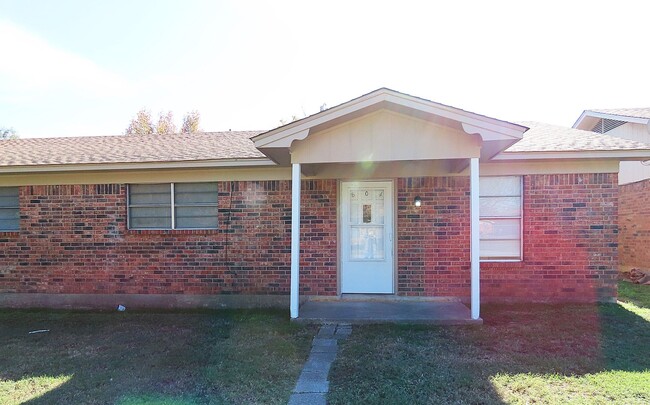 Building Photo - Charming 2 Bedroom, 1 Bath in Whitehouse ISD!