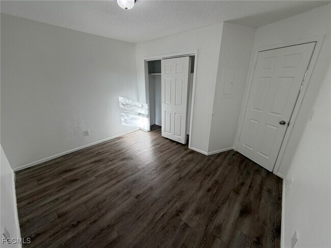 Foto del edificio - 2708 Broadway