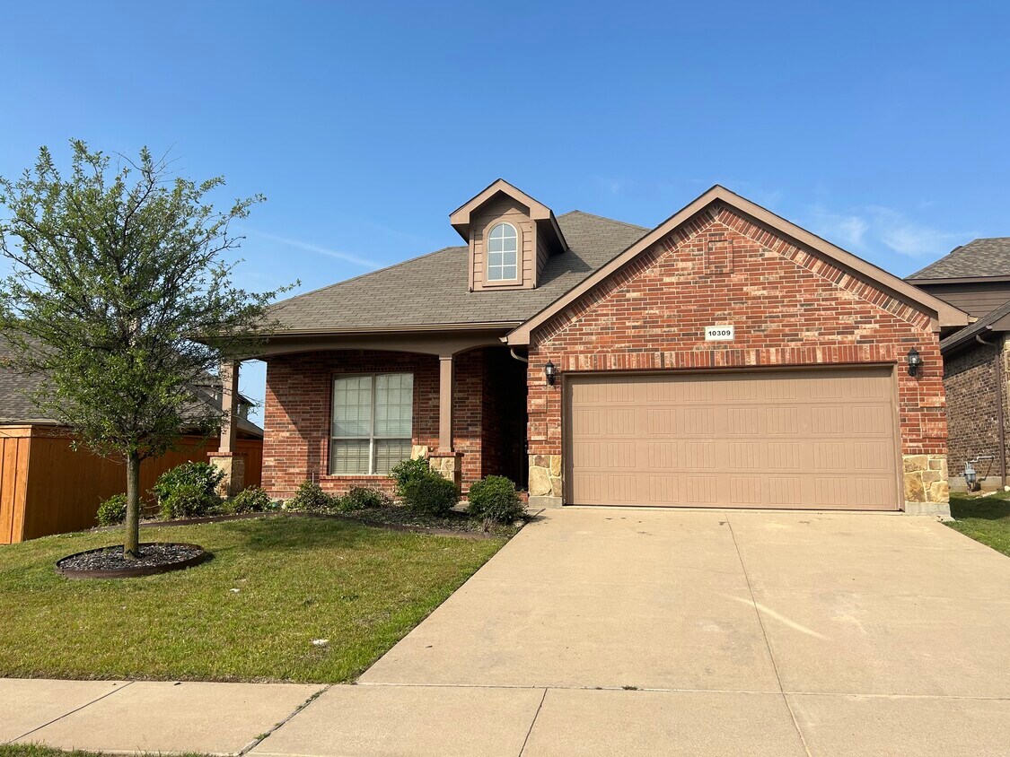 10309 Point Lobos Trail, Fort Worth, TX 76177 House for Rent in Fort