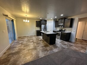 Building Photo - 3114 S Relic Ridge Dr