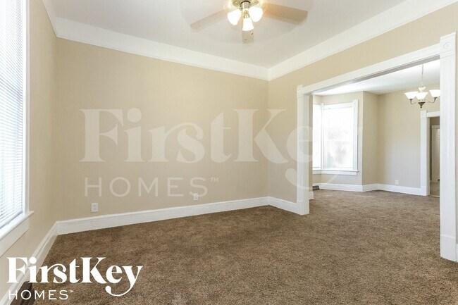 Foto del edificio - 542 Oak St