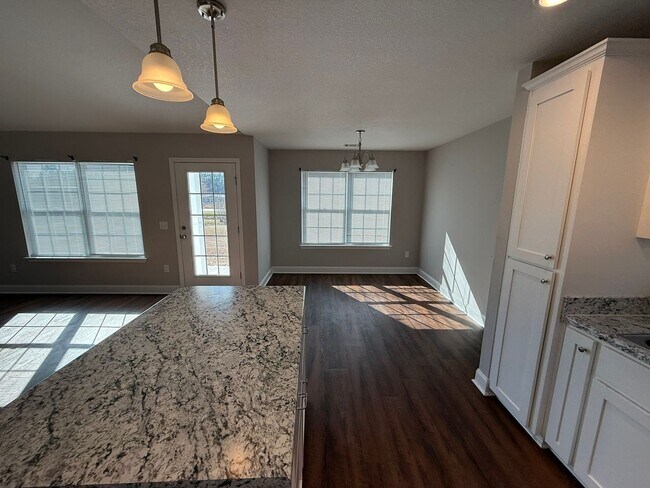 Foto del edificio - 307 W Leyland Ct