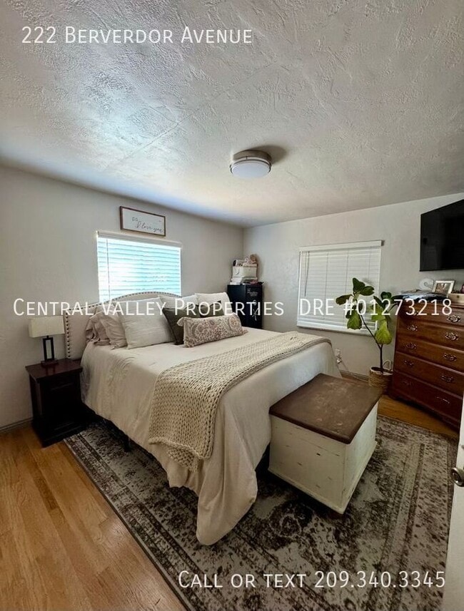 Building Photo - 222 Berverdor Ave