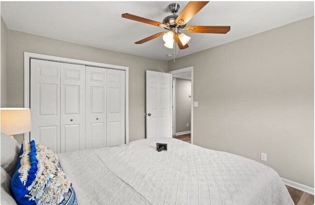Building Photo - 110 Greenforest Cir