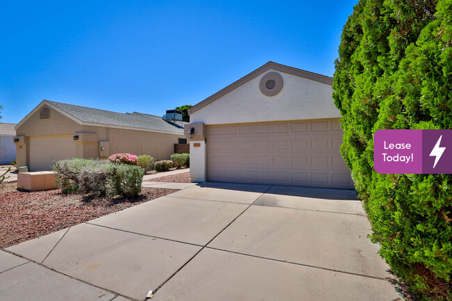 Building Photo - 2837 W Angela Dr