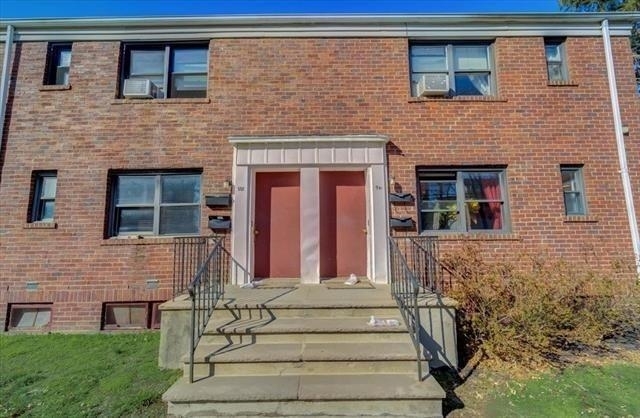 Foto principal - 99 W 2ND St