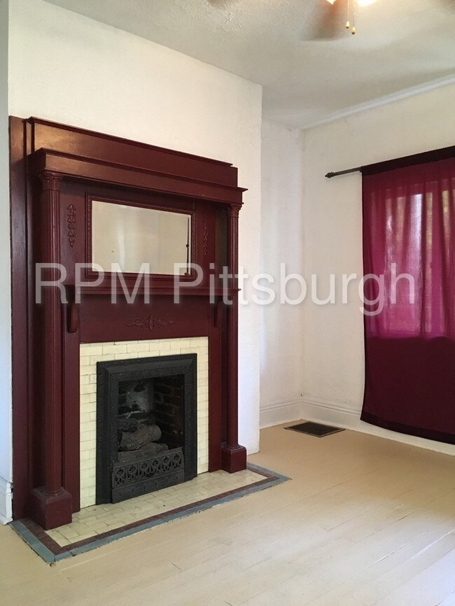 Building Photo - 1108 Oswin St