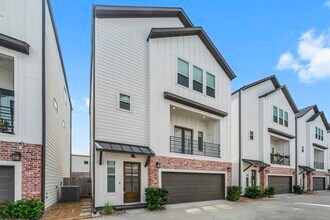 Building Photo - 954 Fisher St