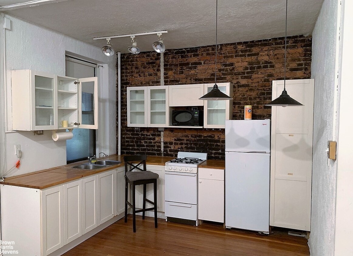 149 Sullivan St Unit 1A, New York, NY 10012 Apartment for Rent in New