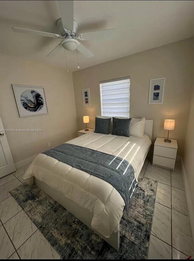Building Photo - 4 bedroom in North Miami FL 33161