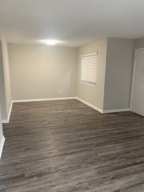 Villa Glen Apartments - 4