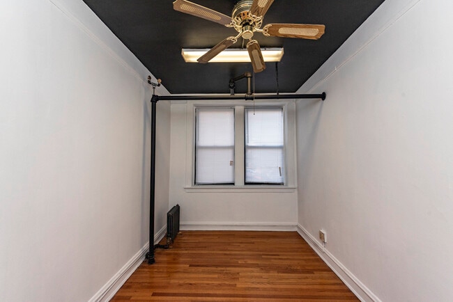 Building Photo - 5704 S Harper Ave