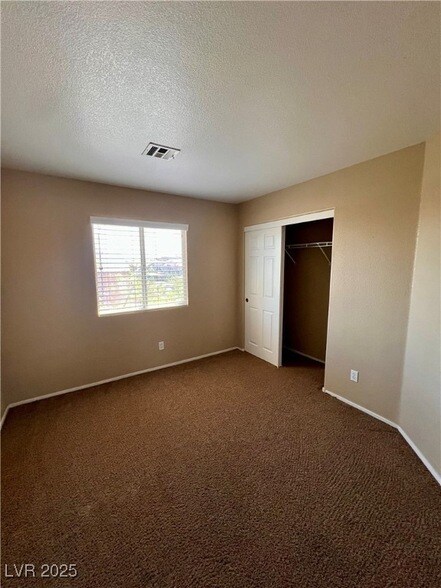 Foto del edificio - 10007 Candle Canyon Ct
