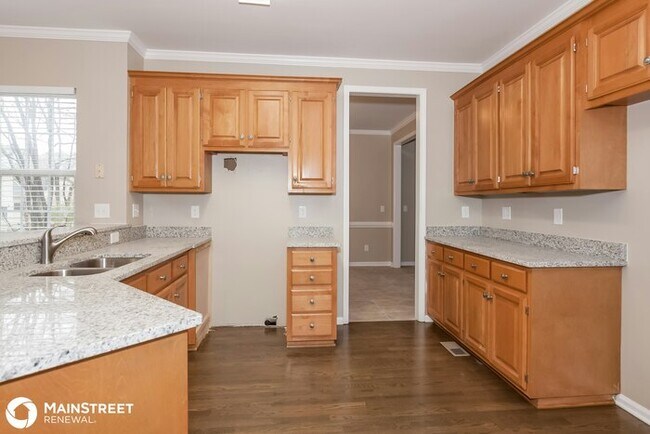 Building Photo - 9618 Chimney Springs Pl