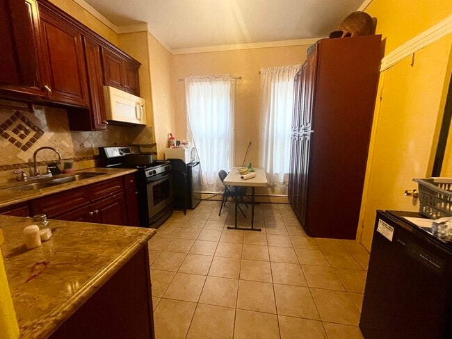 Foto del edificio - 208 4th St