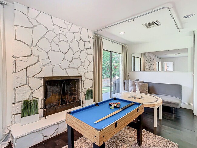 Foto del edificio - 5700 Saddlebrook Way
