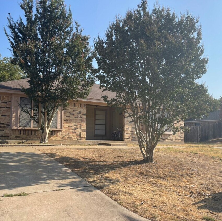 66016603 Laura Ann Ct Unit 6601, Richland Hills, TX 76118 Room for
