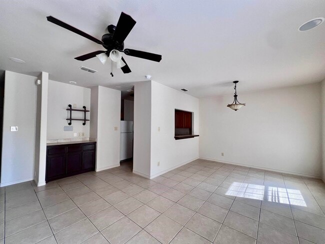 Building Photo - 9804 Cantera Ct