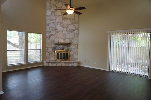 Foto del edificio - North Central SA - Thousand Oaks / 281 / 1604