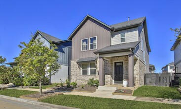 Building Photo - 18618 Admiration Dr