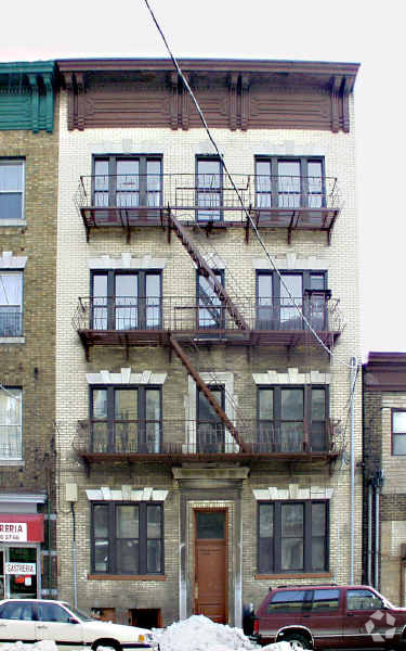 Building Photo - 5110 Palisade Ave