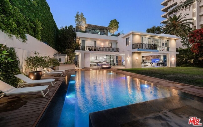 Foto del edificio - 9663 Santa Monica Blvd