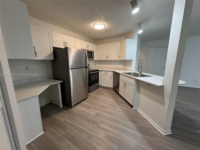 Building Photo - 4015 W McNab Rd