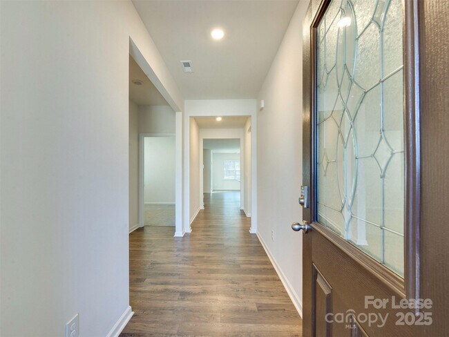 Foto del edificio - 3721 Stanley Crk Dr