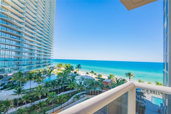 Foto del edificio - 18911 Collins Ave