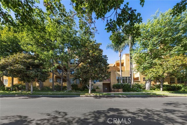 Foto principal - 12841 Bloomfield St