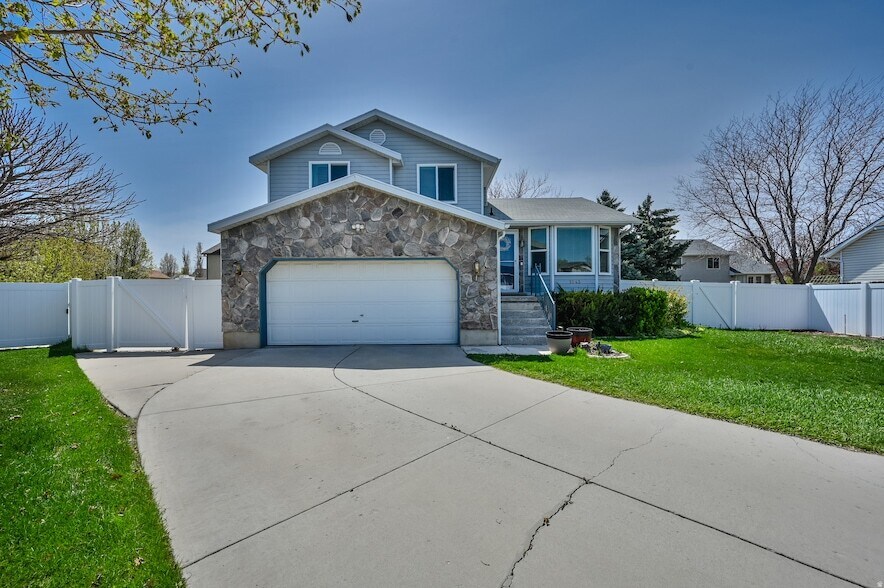 Photo - 1045 W Ranch Park Drive Unit