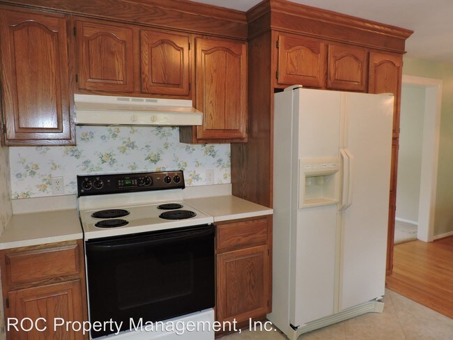 Foto del edificio - 4 br, 2.5 bath House - 347 Galahad Dr