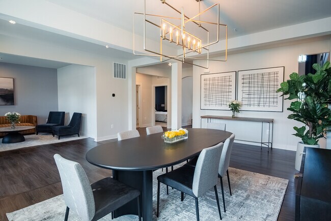 Building Photo - 244 Vis Gln Rd