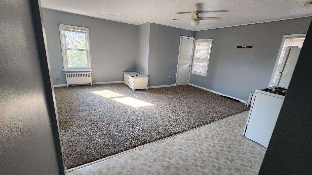 Foto del edificio - 2338 Elmwood Ave