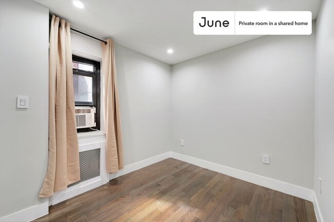 Building Photo - Room in Shared 3 bed/1 bath home in East Village