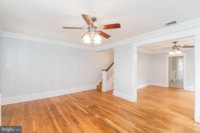 Building Photo - 323 N Narberth Ave
